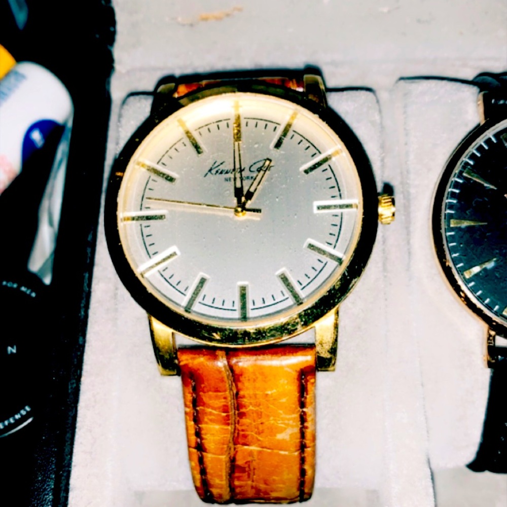 Kenneth Cole Men’s watch